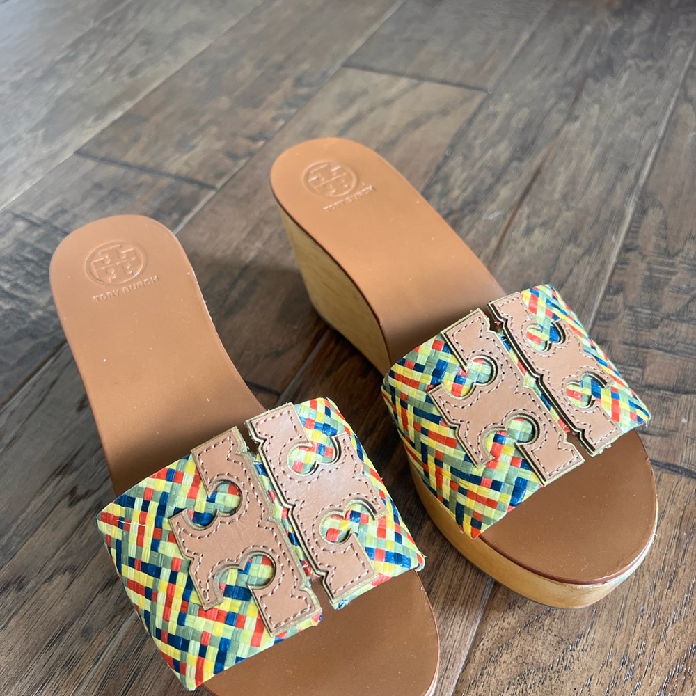 Tory Burch Multicolor Woven Platform Sandals - Picture 2 of 8